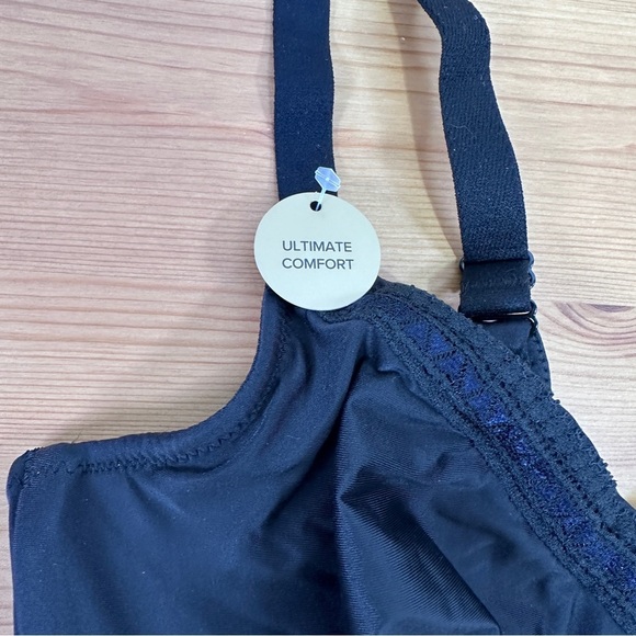 Wacoal Underwire Bra with Navy Trim | Breathable Lift | Size 34D | NWOT - Picture 3 of 5